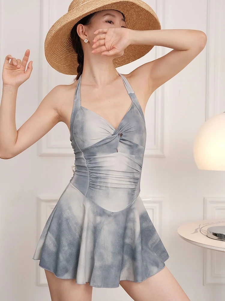 

Новинка 2026: Женский купальник-платье без спинки с эффектом тай-дай, на завязках, с эффектом высокого класса, для отпуска