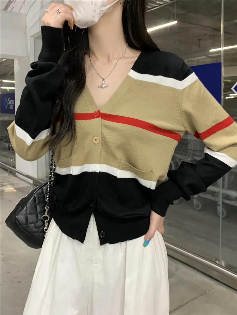 

Korobov Autumn Korean vintage V Neck long sleeve Single breasted Striped contrast color Knitted cardigan