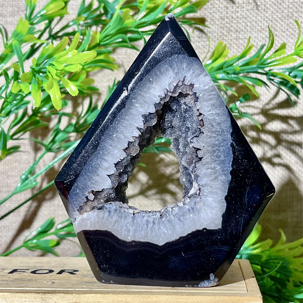 

Black Agate Torch Flame Slab Point Free Form Crystal Geode Natural Stone Quartz Gemstones Minerals Point Reiki Home Decoration