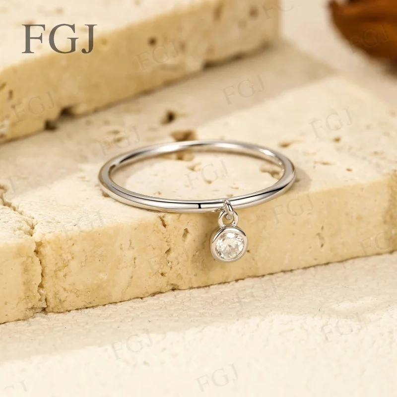 D-Farbiger 0,1CT Runder Moissanit-Ring S925 Silber Funkelnder Kleiner Fingerschmuck für Männer Frauen Hochzeitsgeschenk – Detail 6