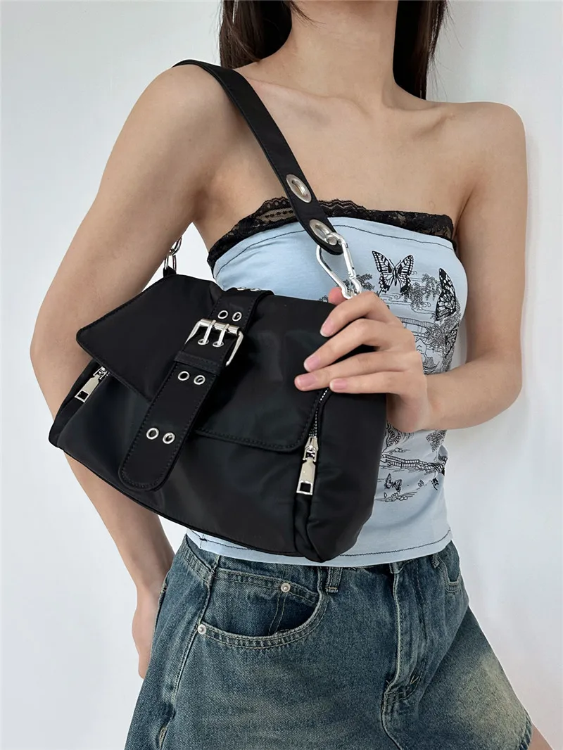 Y2K bag Wide Shoulder Strap Single Shoulder Diagonal Cross Underarm Bag Fashion Rivet  Women\'s Nylon Handbag Black