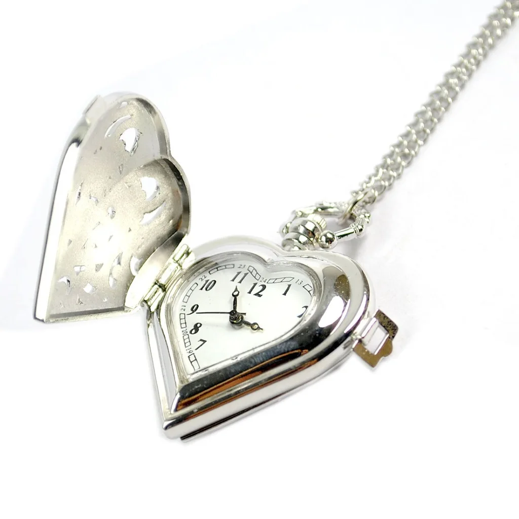 Vintage Love Quartz Pocket Watch for Men Women Hollow Heart Skeleton Fob Chain Pendant Necklace Clock for Collection Ladies Gift