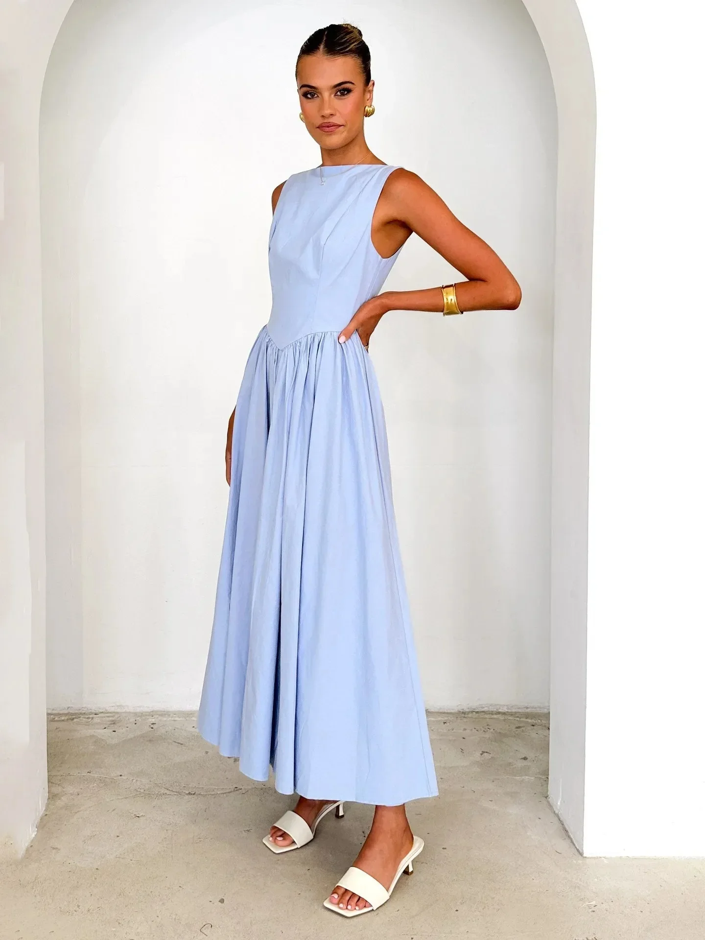 Elegant Pure Color Long Sleeveless Dress with Pleats for Women New Summer 2025 Fashionable Maxi Gown from Mainland China