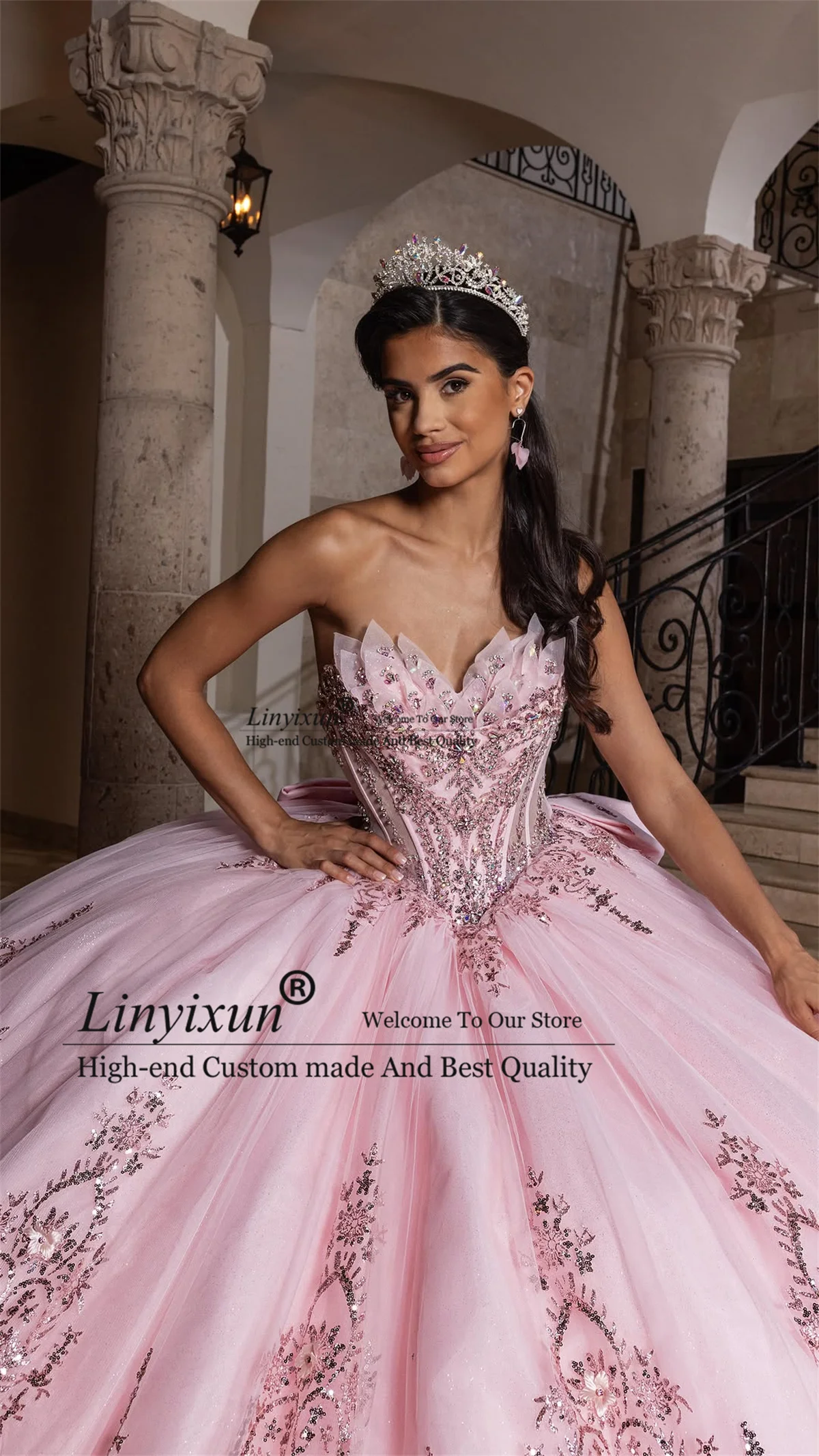 Vestido de Baile Princesa para Quinceañera com Capa, Apliques de Renda, Babados Personalizados, Aniversário de 16 Anos, Vestido de 15 Anos