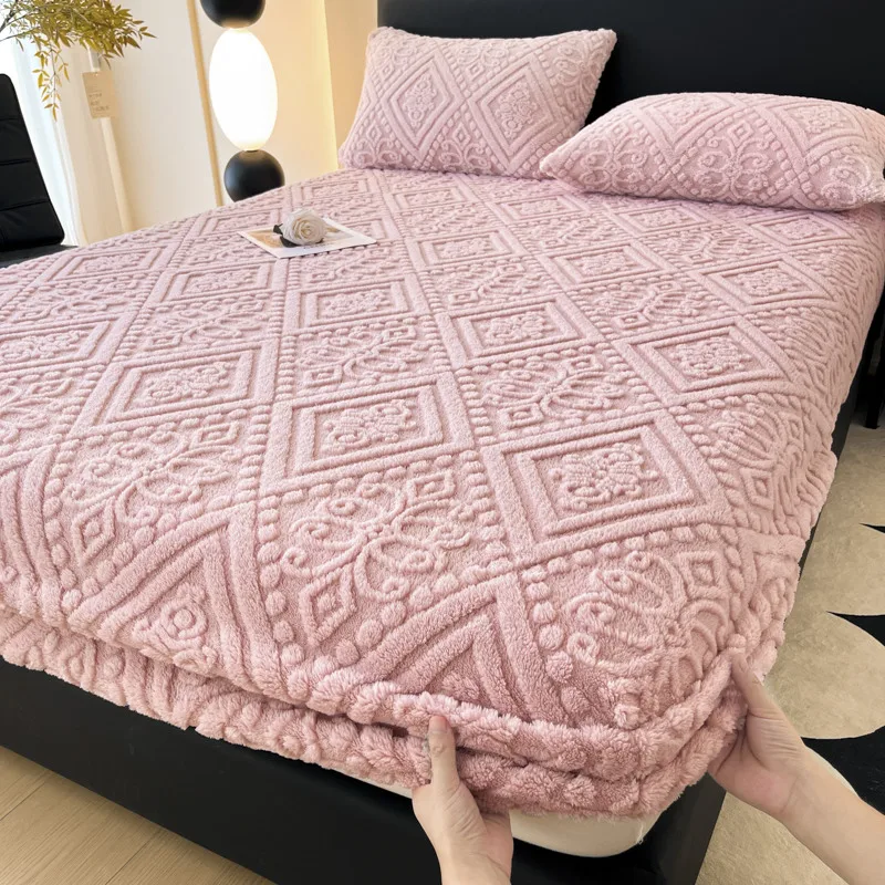 

3Pcs Carved Velvet Fleece Fitted Plush Bed Sheet With Elastic Band Mattress Cover Thick Warm Coral Fleece Bed Cover Pillowcases