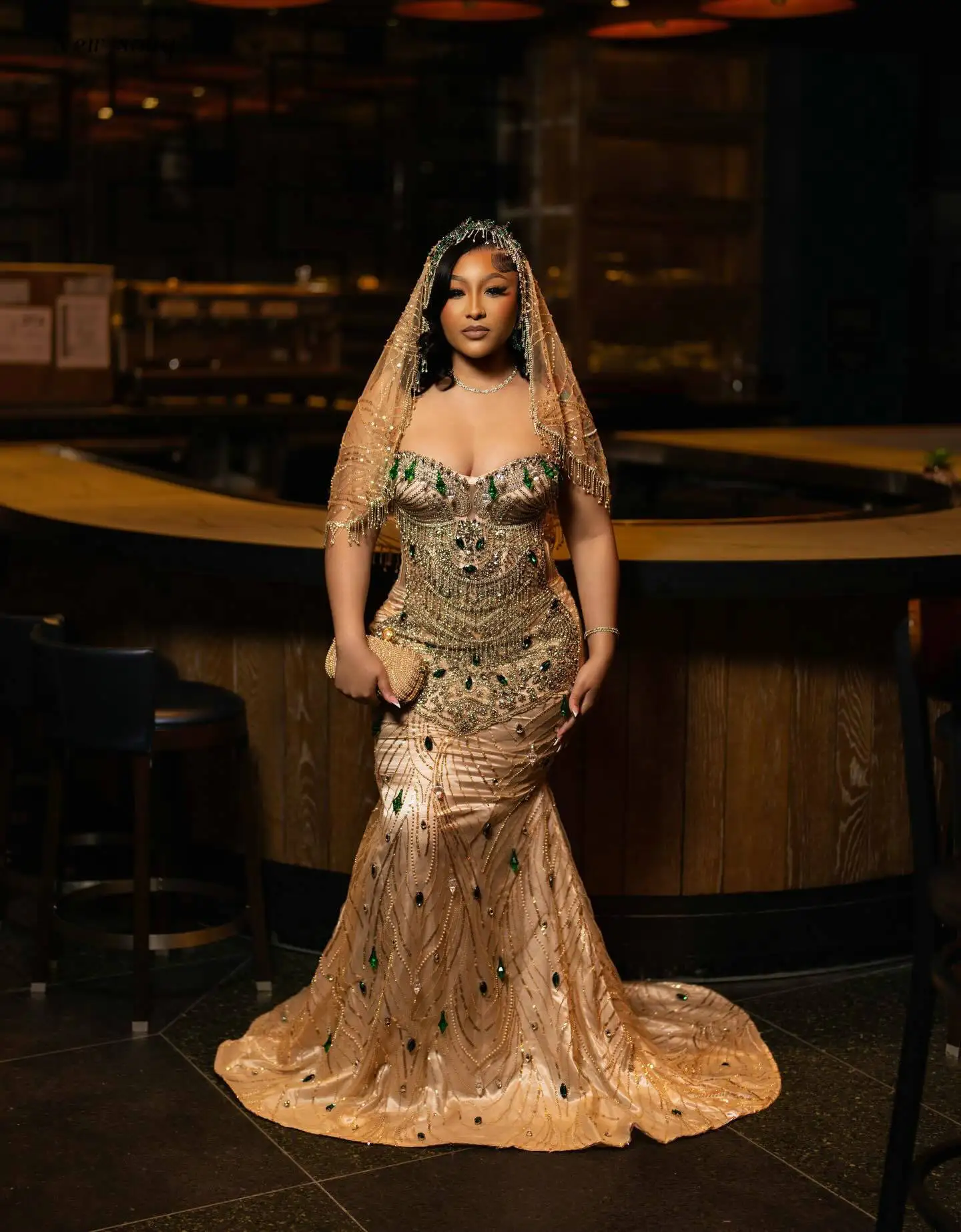 

Золотые вечерние платья-русалки 2026 с блестками и кристаллами, без рукавов, на заказ, больших размеров, для африканских свадеб и вечеринок