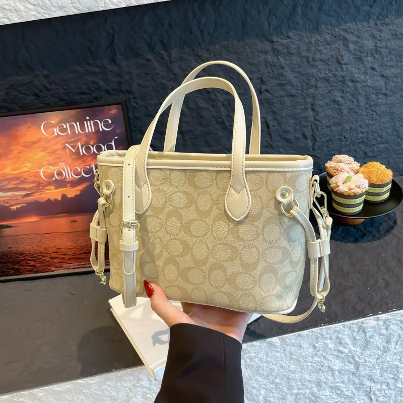

Luxury Leather Messenger Bag for Women, Designer Crossbody Shoulder Purse, Handbag Elegant Ladies Brand