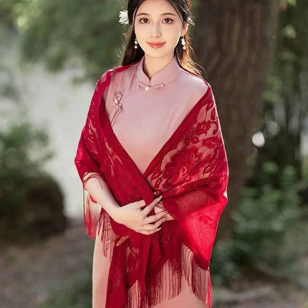 Рисунок 6 - Лоскутные кардиганы с кисточками и v-образным вырезом