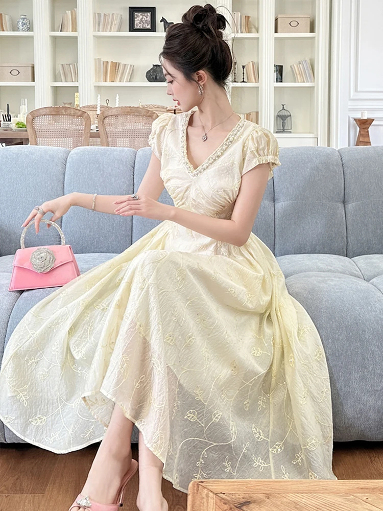 Dolce vestito da partito ricamato di lusso squisito diamante bordato di perle con scollo a V altalena abito femminile Fairycore estetico abiti da ballo