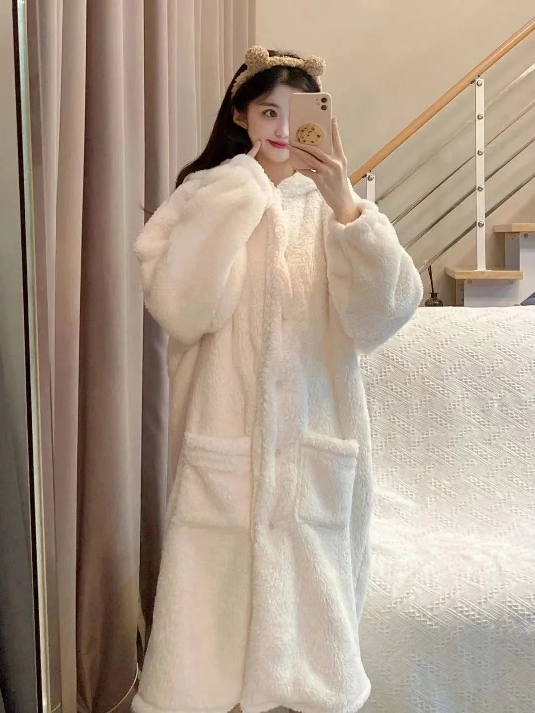 Women's Pajamas For Fall/Winter: Instagram-Style Student Pajamas With Hoods, New-Style Nightgowns, Bathrobes, And Loungewear