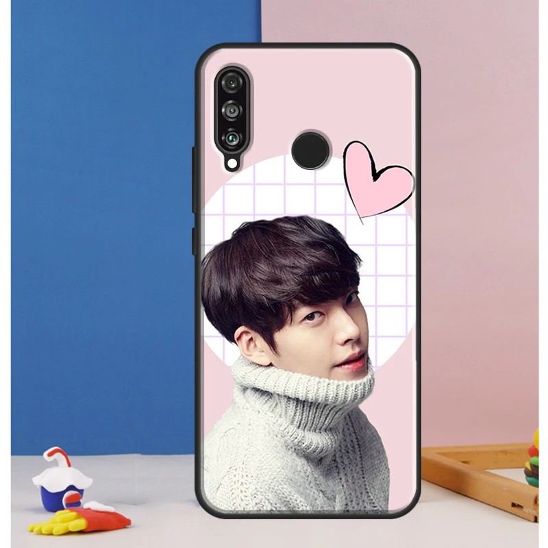 حافظة كيم وو بن لهاتف هواوي نوفا Y73 Y72 Y70 Y90 Y60 Y61 Y91 12s 12i 11i 8i 9 10 SE P30 P40 Lite P60 Pro