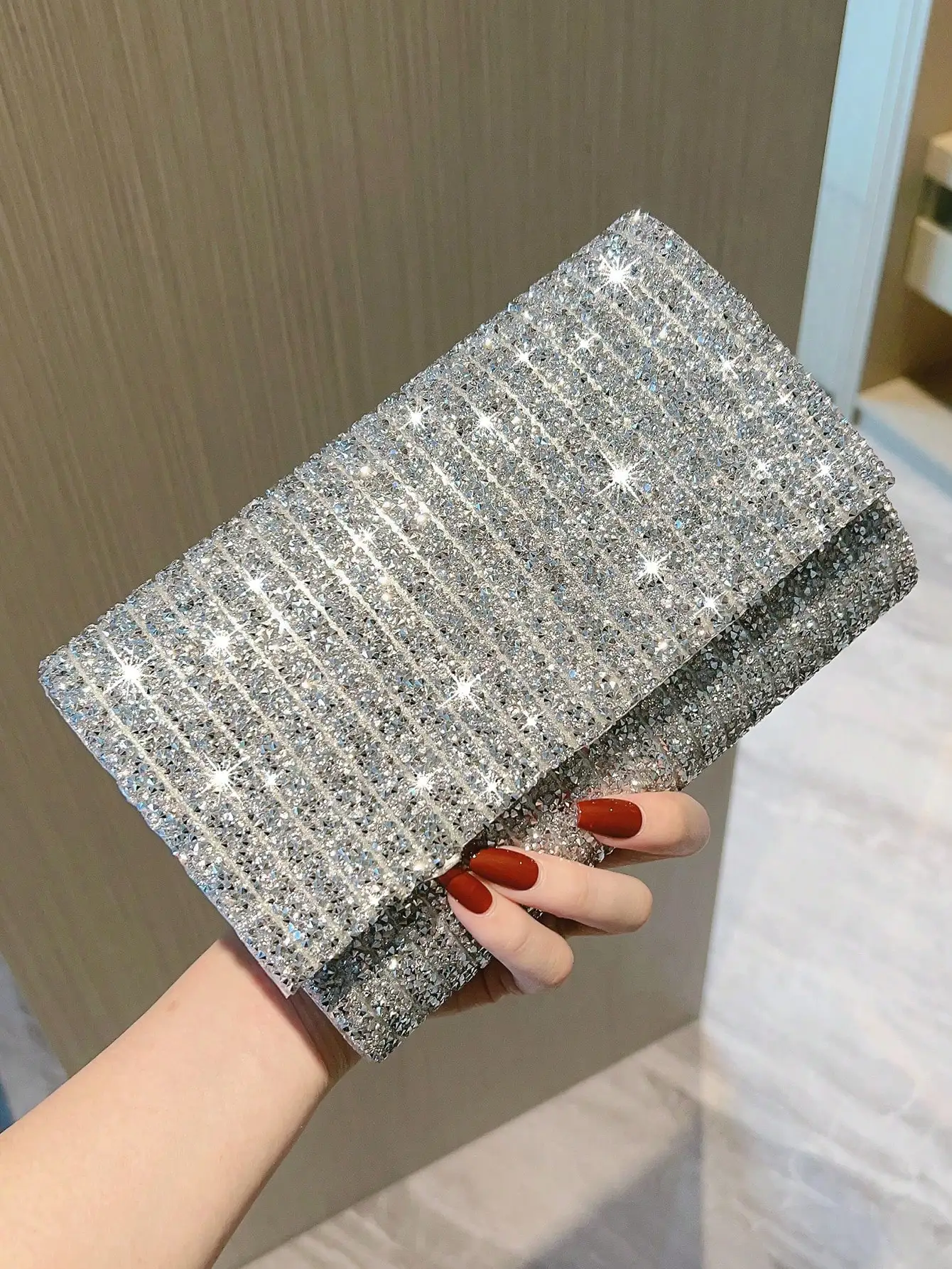 

Sparkling Rhinestone Evening Clutch For Wedding Party Formal Event