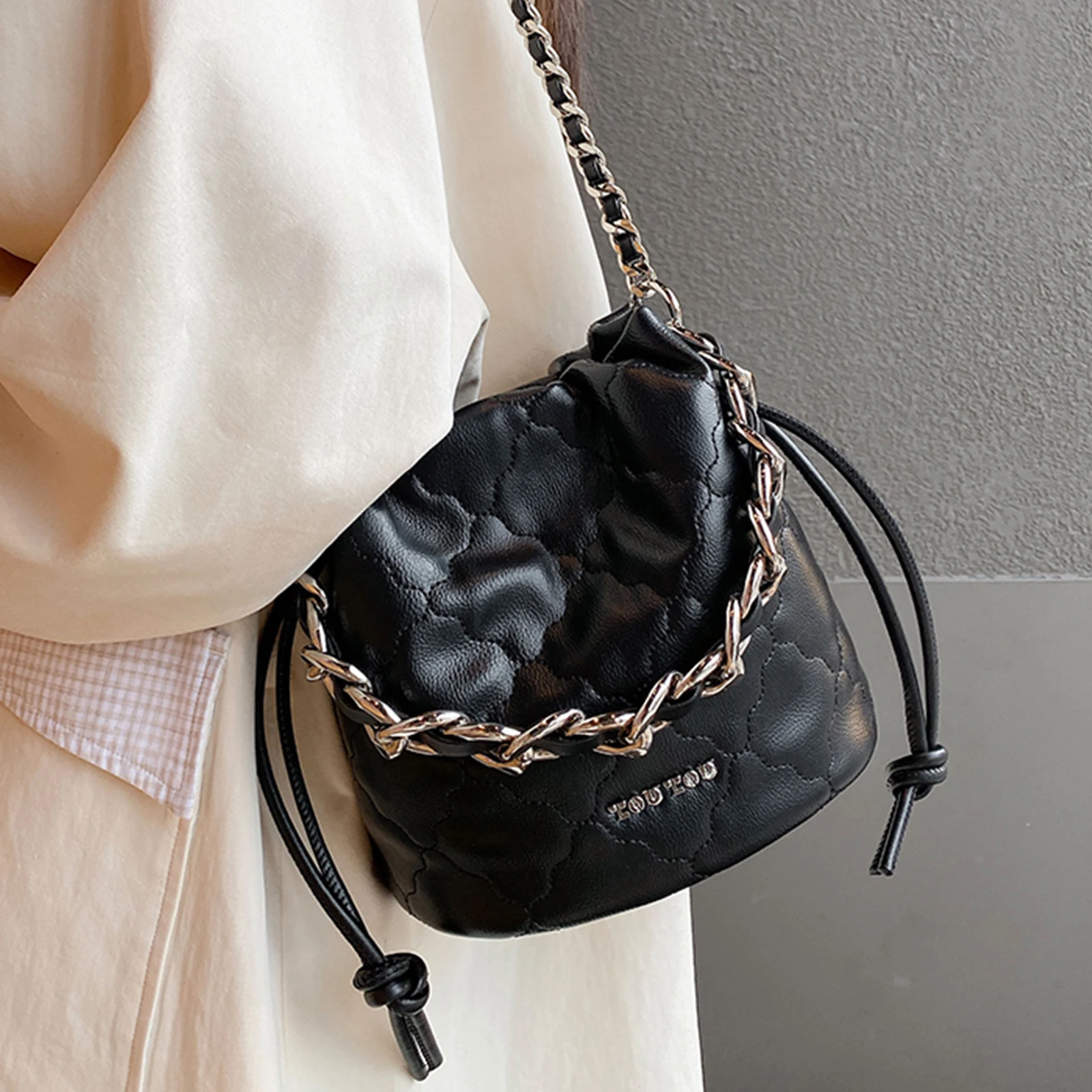 TOUTOU Biscuit Pattern Splicing Bucket bag, Hardware Drawstring Decorative Crossbody Bag, New Fashion Shoulder Bag