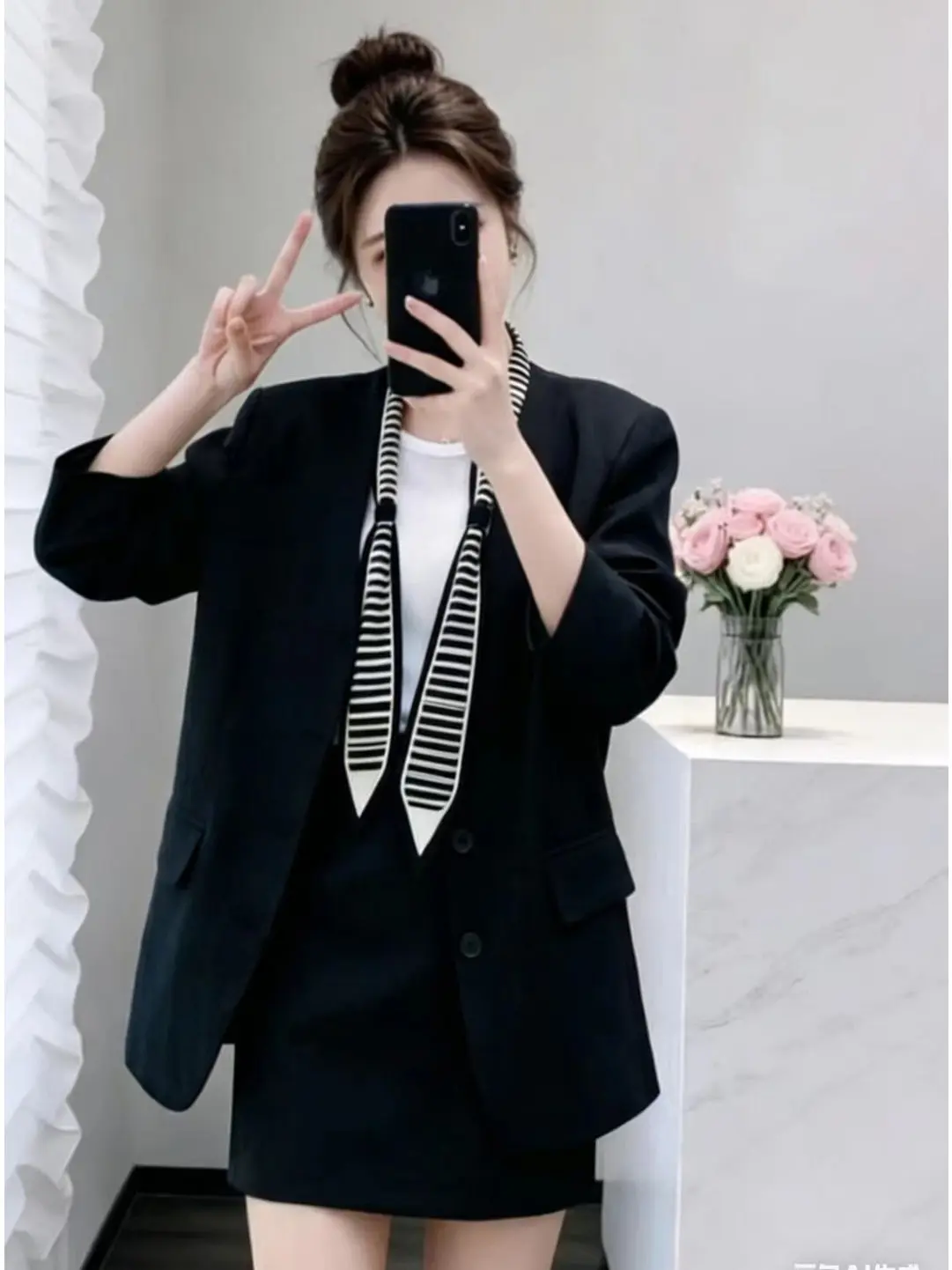 

High Quality Fashionable Long Sleeve No Collar Women's Suit Jacket Spring 2026 New Style Slimming Short Skirt Set