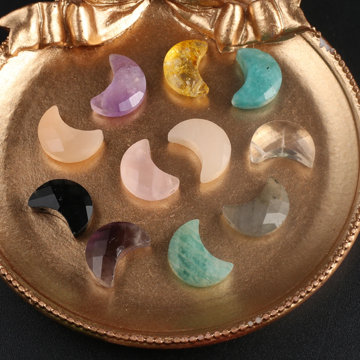 Natural Semi Precious Stones Randomly Mixed Colors Moon Shaped Small Pendant Beaded Jewelry DIY Necklace Earrings Accessories