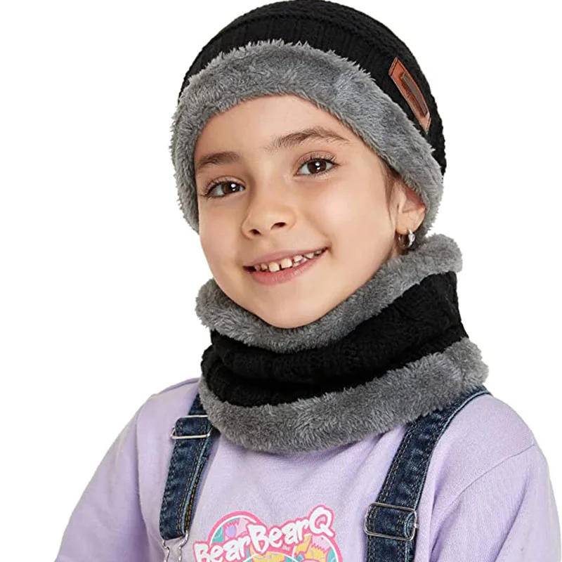 Children\'s hat neck autumn and winter boys and girls new cashmere thickened warm cover hat scarf in winter must have two sets