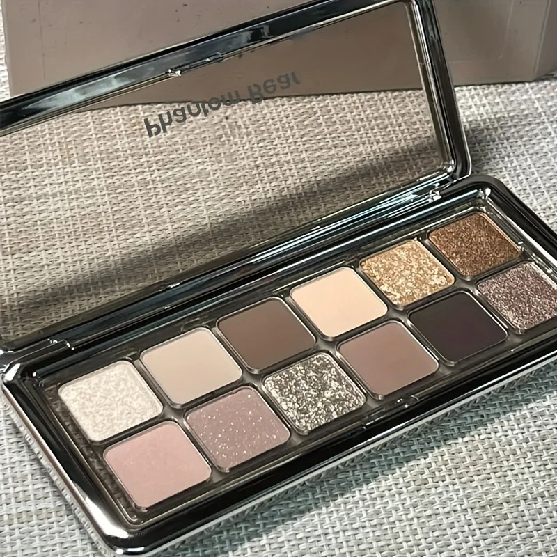 Palette di ombretti Phantom Bear a 12 tonalità: finiture naturali e scintillanti, tonalità marrone terroso e rosa