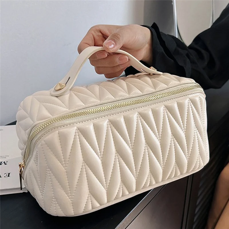 Leather Travel Makeup Bag Large Capacity Toiletry Bag Organizer For Women With Waterproof Interior Pocket, Easy To Use White-AT6