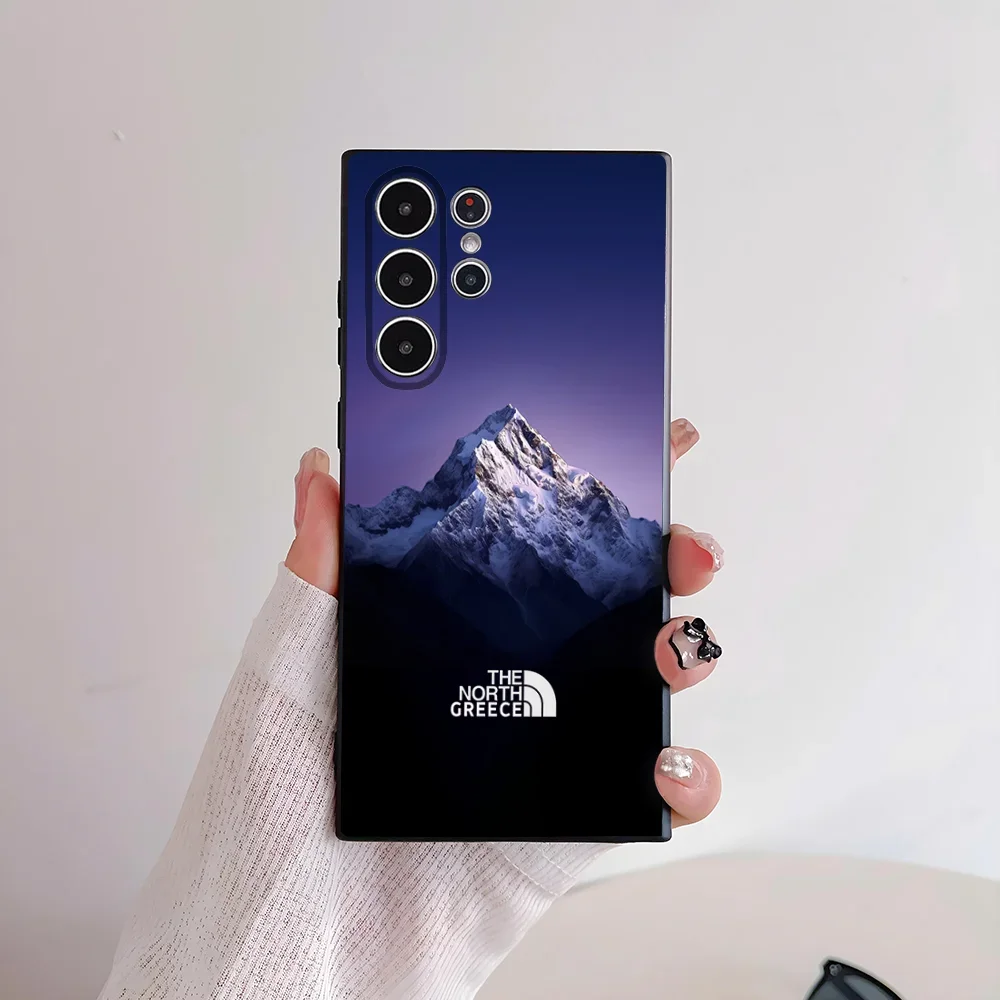 เคสโทรศัพท์ลายแฟชั่น The Peaks To The North Of Passion สำหรับ Samsung S Series S21 S22 S23 S24 S25 FE Plus Ultra TPU นุ่มสบายผิว