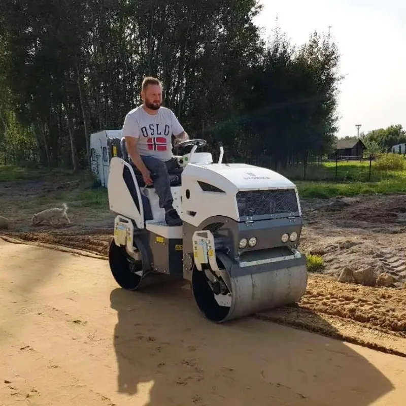 Double Drum Asphalt Roller Hydraulic Vibratory Compaction Equipment For Construction Projects