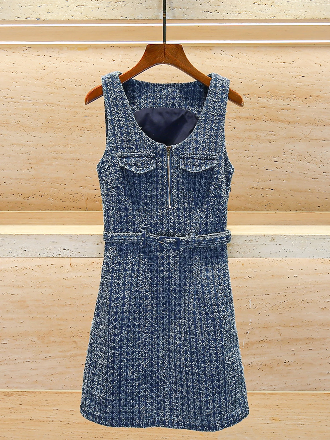 

Женская повседневная одежда осенний сезон: жилет А-силуэта с высокой талией из грубого твида в стиле минимализм (французский шик)