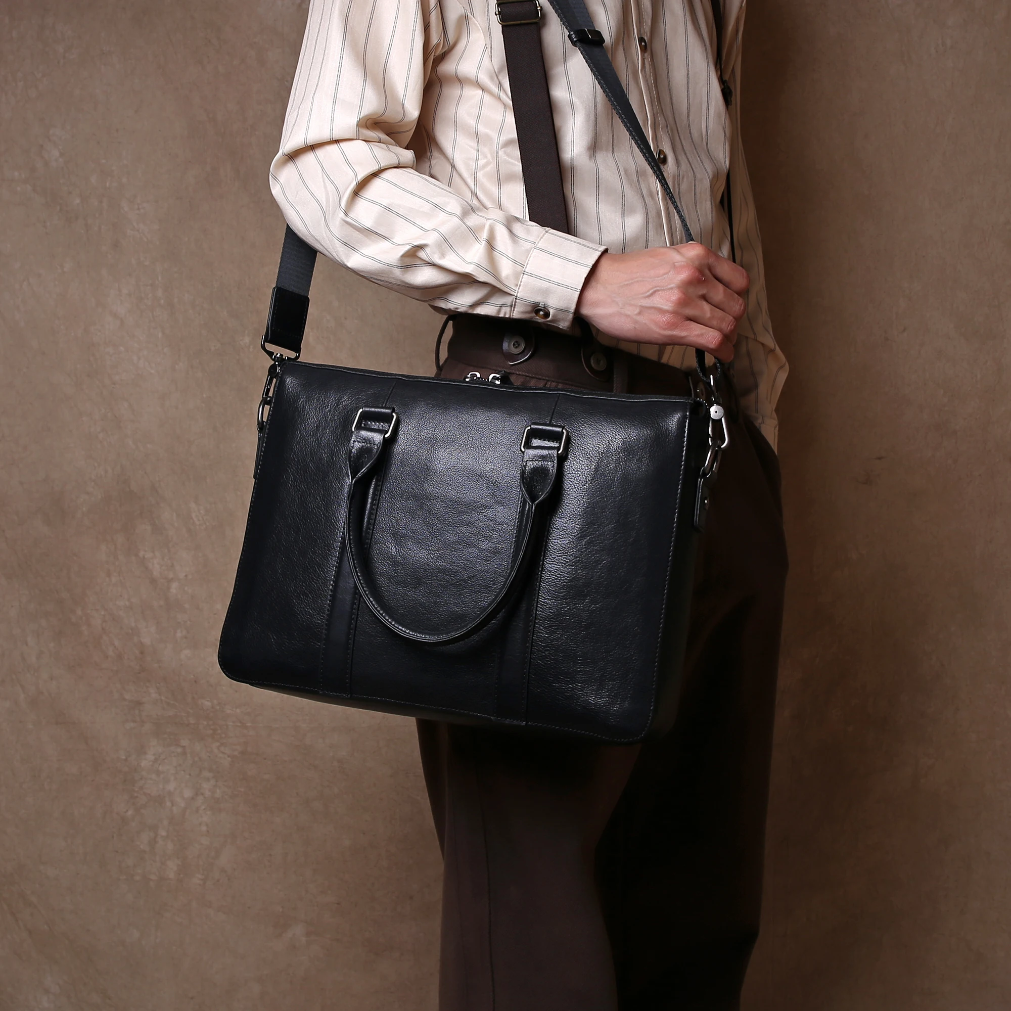 Borsa a mano in pelle di vacchetta di prima qualità, valigetta da lavoro in vera pelle da uomo, borsa per computer, borsa a tracolla a spalla singola per viaggio d'affari