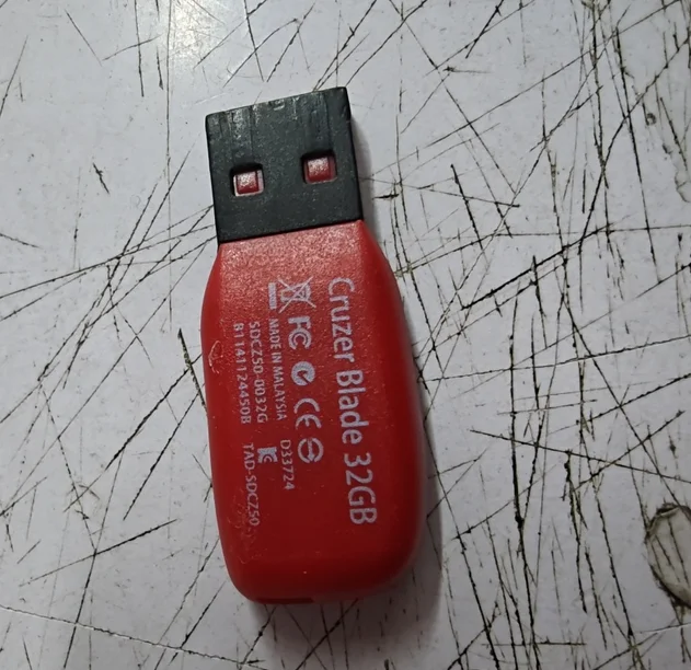 

USB-флеш-накопитель