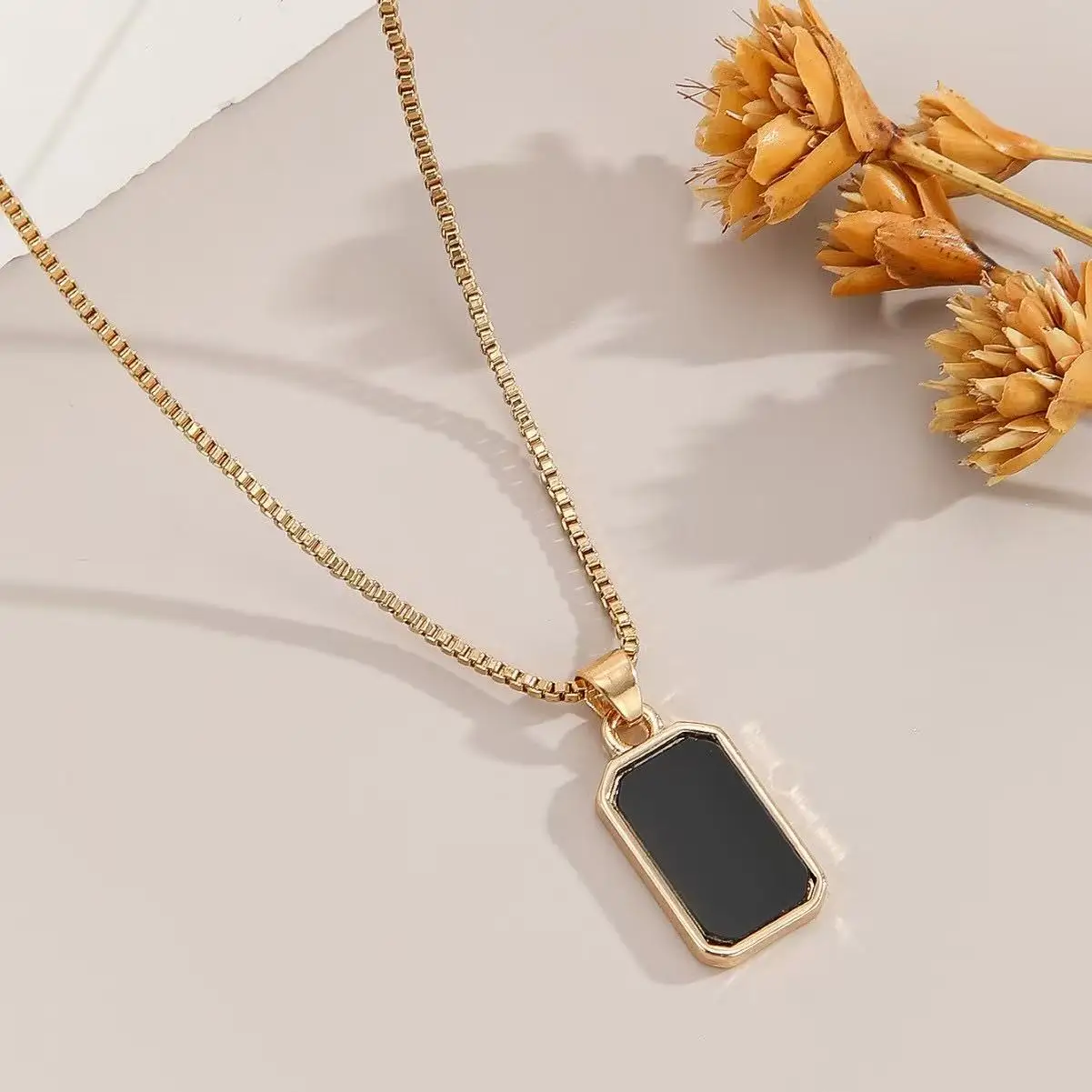 1PCS Fashionable And Simple Rectangular Shape. Bachelor's Hat Sunflower Smiling Face Women's Necklace Pendant. Exquisite Aifts F