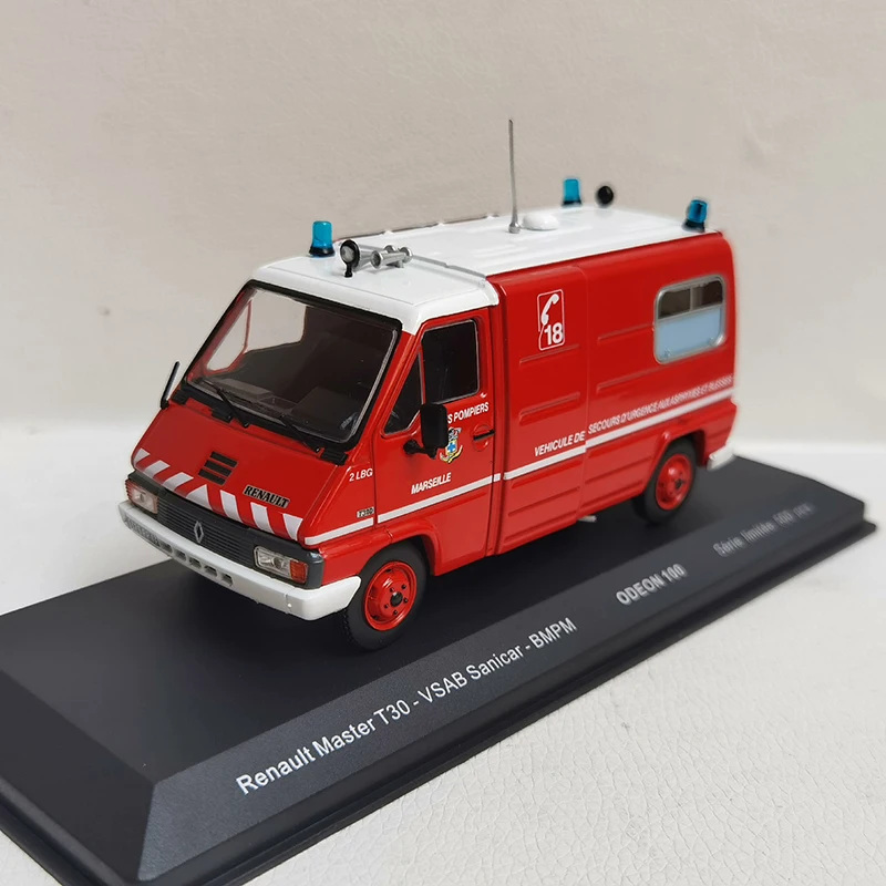 1:43 Scale R T30 Simulation Fire Truck Alloy Model Car Diecast Toys Vehicle Collectible Souvenir