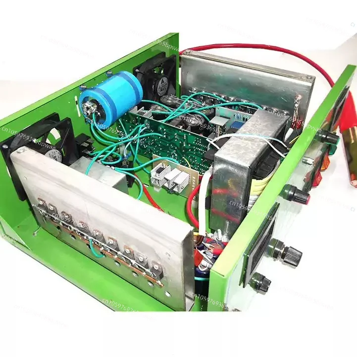 Smart High-Power Inverter 12V/24V DC-AC Converter Large Battery Boost for Solar Automotive Systems