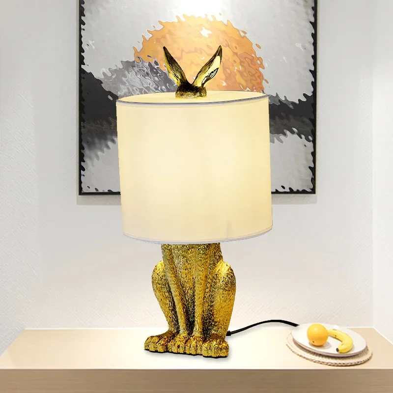 Creative Resin Rabbit Table Lamps Nordic Retro Industrial Desk Lights for Living Room Bedroom Bedside Study Decor Lights