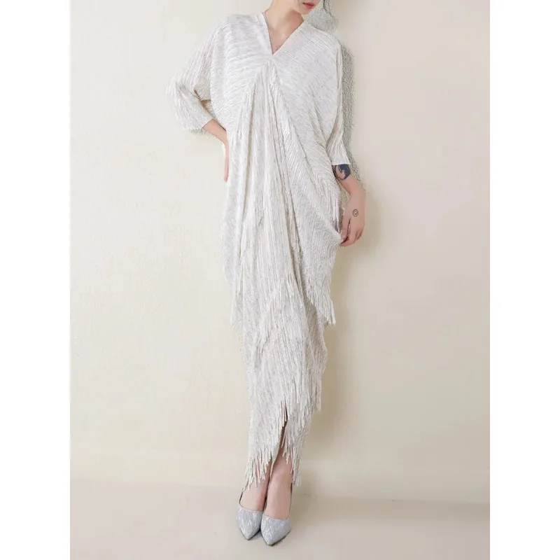 SMVP 여성용 우아한 원피스 브이넥 박쥐 소매 술 디자인, 루즈한 대형 여성 드레스, 단색, 2025 용수철, 신상