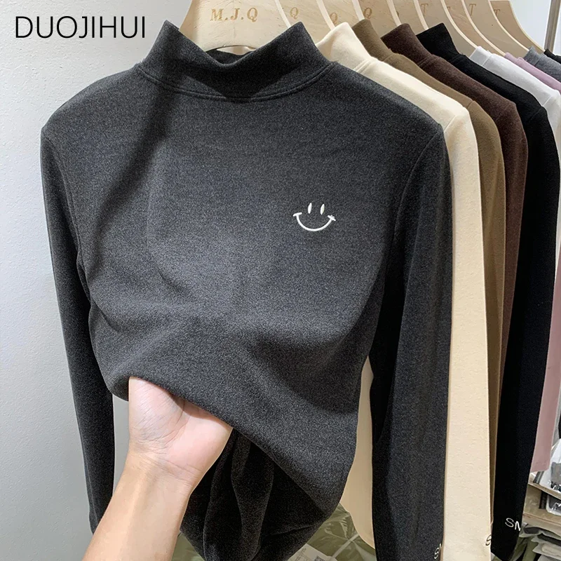 DUOJIHUI pullover wanita, pakaian kasual sederhana warna polos dasar pullover perempuan 4 warna aprikot klasik hangat lembut musim gugur