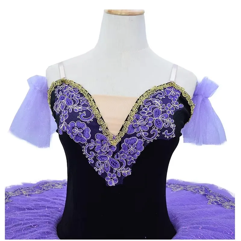 زي الباليه الرومانسي يغلق الفتيات على البحيرة الوطنية المهنية الباليه الباليه الفتيات تظهر بانوراما الباليه للأطفال