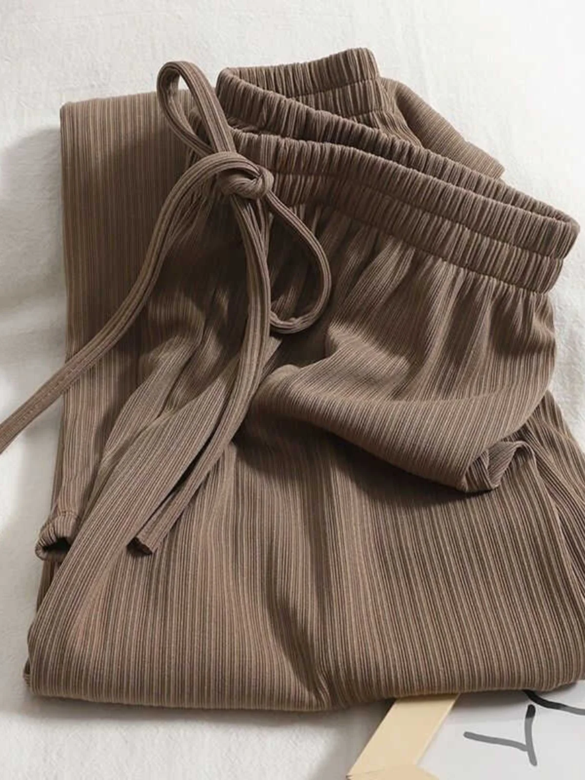 

Женские летние брюки больших размеров из ледяного шелка: широкие, тонкие, свободные, струящиеся, прямые, повседневные, с высокой талией, длинные