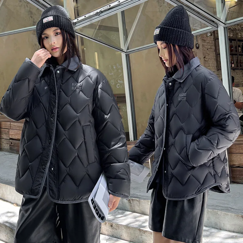 패션 새로운 가을 겨울 경량 얇은 다운 코튼 패딩 자켓 짧은 코트 대비 색 옷깃 마름모꼴 편지 루즈 탑