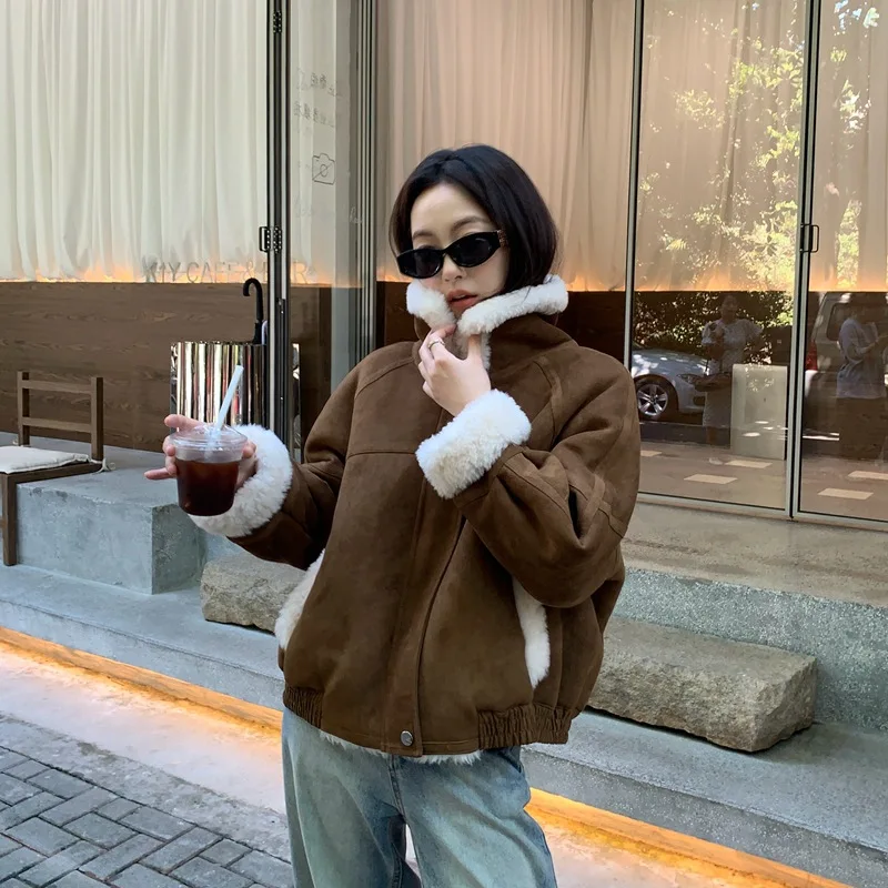 Lammhaar-Maschinen-Autojacke 2025, Herbst und Winter, neuer Artikel, Schafschurfell, integrierter Pelzmantel für Damen, kurzer junger Stil