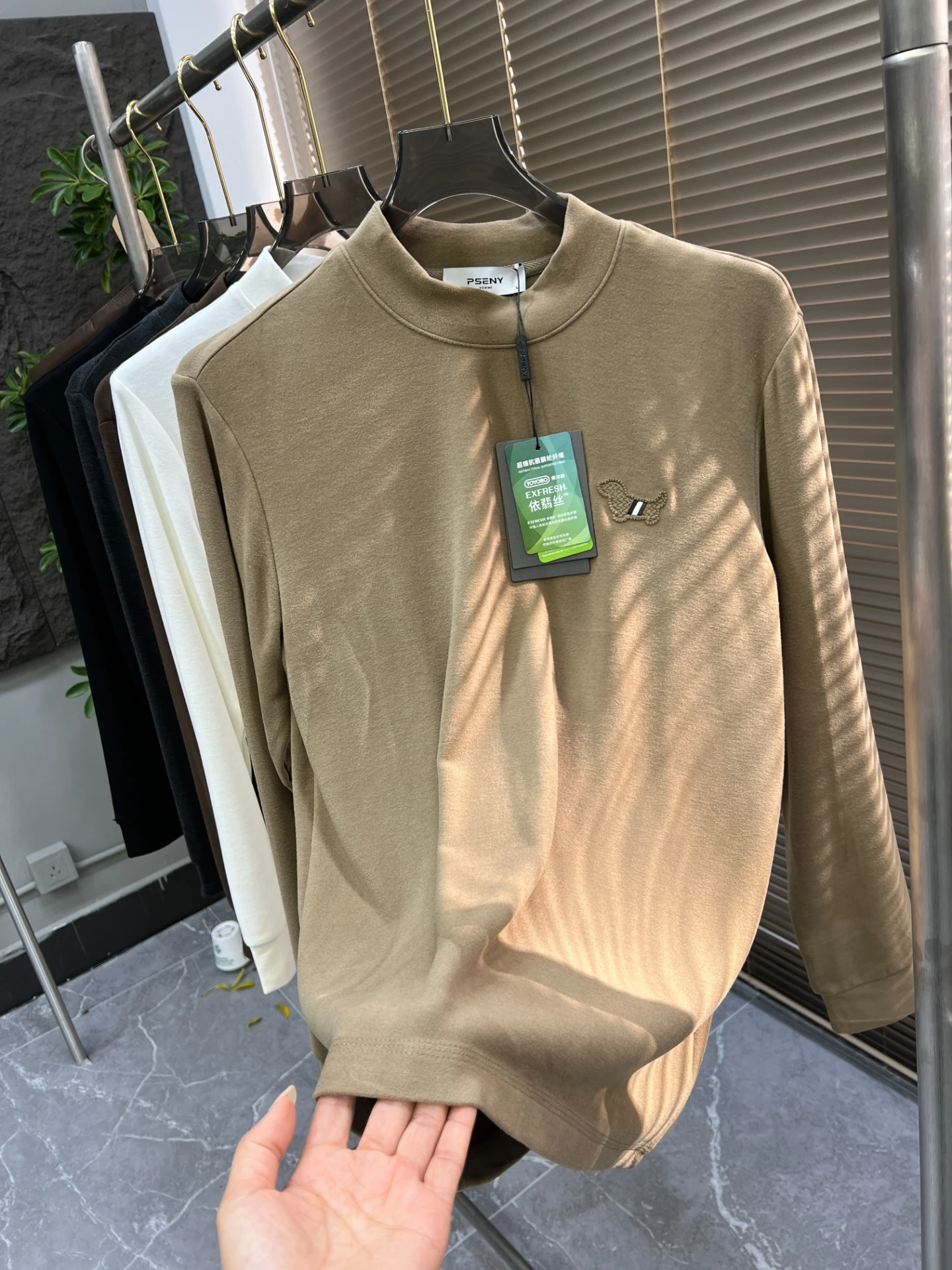 

Удобный топ Camere-Like f-High Collar Base irt, теплый топ в подарочной сумке для мужчин и женщин, повседневная роскошная одежда Sle Long Sve