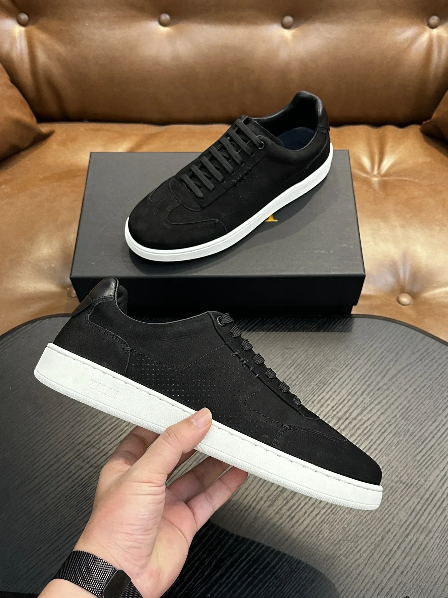 BLLIYOSS Men Shoes Calf leather stitching leather Sports comfort High-quality outdoors Men European OLD MONEY Newly rich 39-44