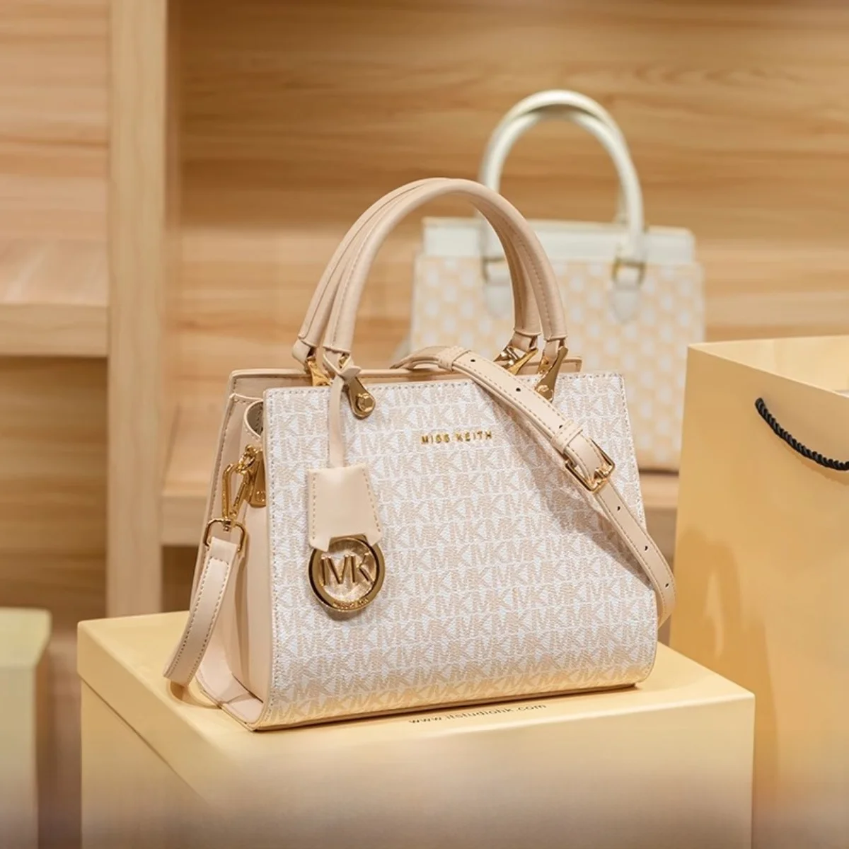 hong-kong-genuine-leather-birthday-gift-handbag-women's-2025-new-autumn-winter-large-capaci-single-oulder-slant-cross-bag