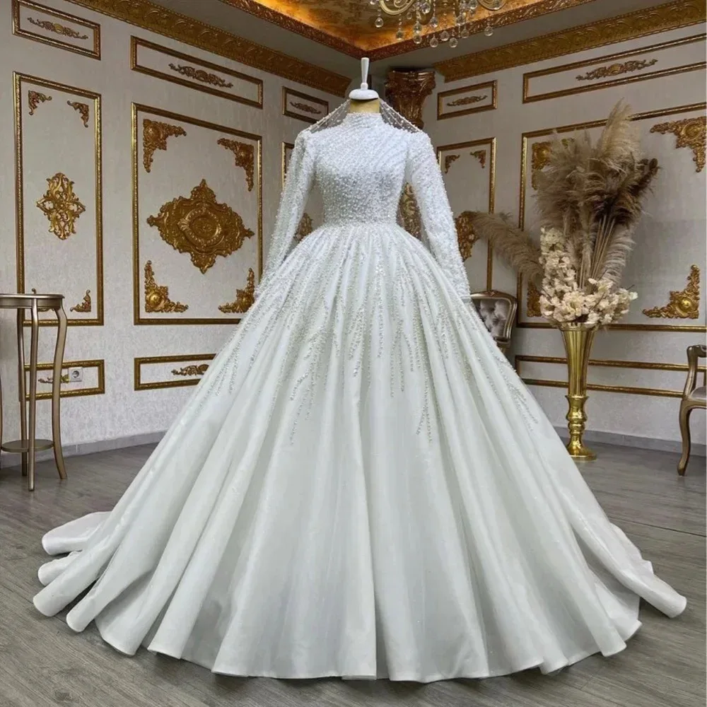 Maßgeschneiderte Luxus-Brautkleider mit hohem Kragen, A-Linie, Hofschleppe, Satin, Perlen, Brautkleid 2026, lange Ärmel, Vestido De Noiva – Detail 6