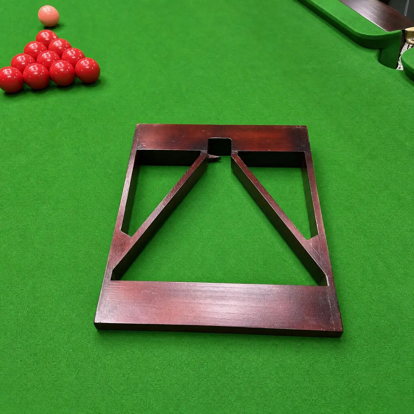 Snooker Ball Triangle Rack Solid Wood Frame Holder for Billiards Table Racking Tool British Snooker Accessory Equipment