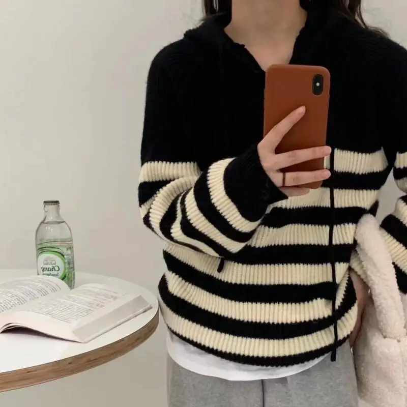 Camisola feminina menina inverno pulôver com capuz camisola de malha listrado bloco de cor manga longa fino ajuste moda topos casual faculdade
