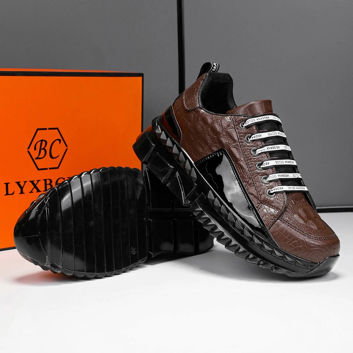 

Мужская модная кожаная модель Thi Bot Heightening oes Dad oes Youth Trend с плоским кружевным круглым носком Cosite Bo...