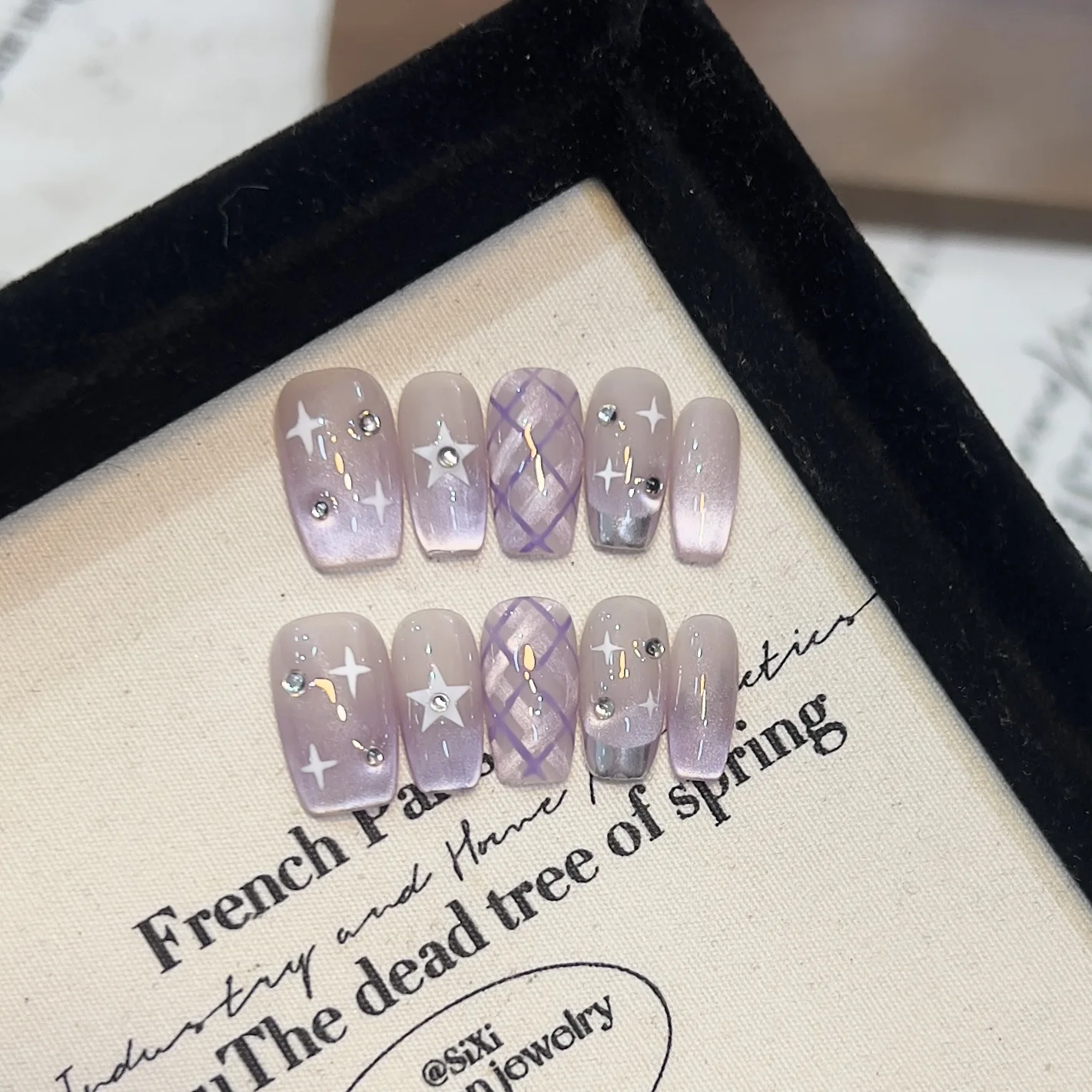 

10Pcs Handmade Fake Nails Full Cover Purple Cat Eye Grid Decoration White Star Pattern Nail Design Art Wearable Acrylic Manicure