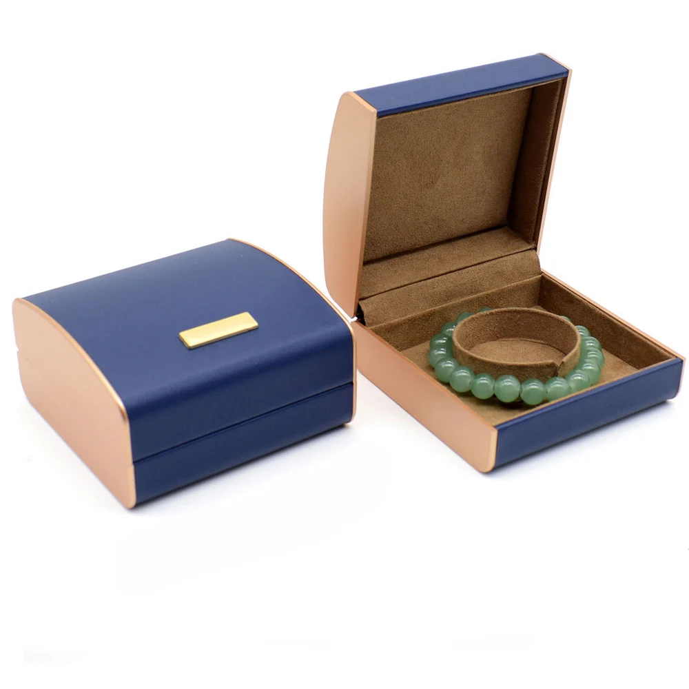 Luxury Curved Edge PU Leather Bangle Box with Metal Label, Jewelry Organizer Gift Case