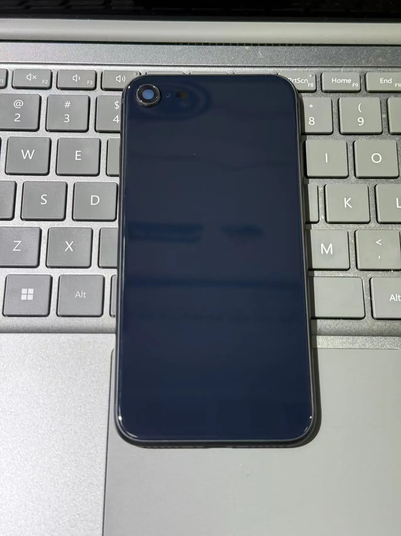 Whole sale SE2022 frame with back glass,with button and sim tray,with mesh