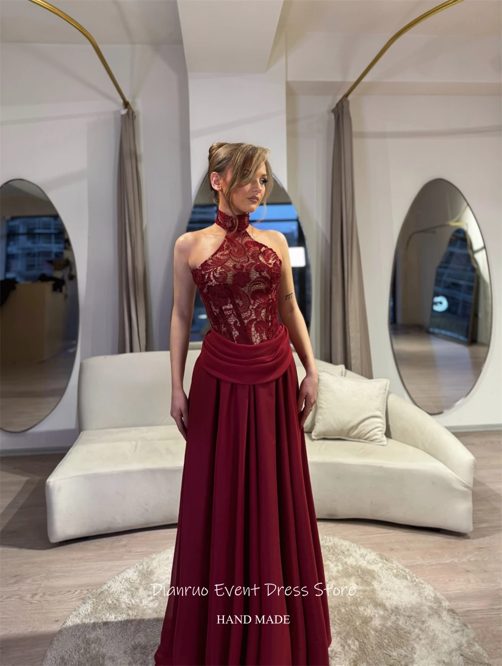 فساتين سهرة جميلة برقبة رسن من Dianruo باللون العنابي على شكل حرف A ماكسي فيستدو فورمالز مزينة بفيستدوس دي فيرانو حسب الطلب