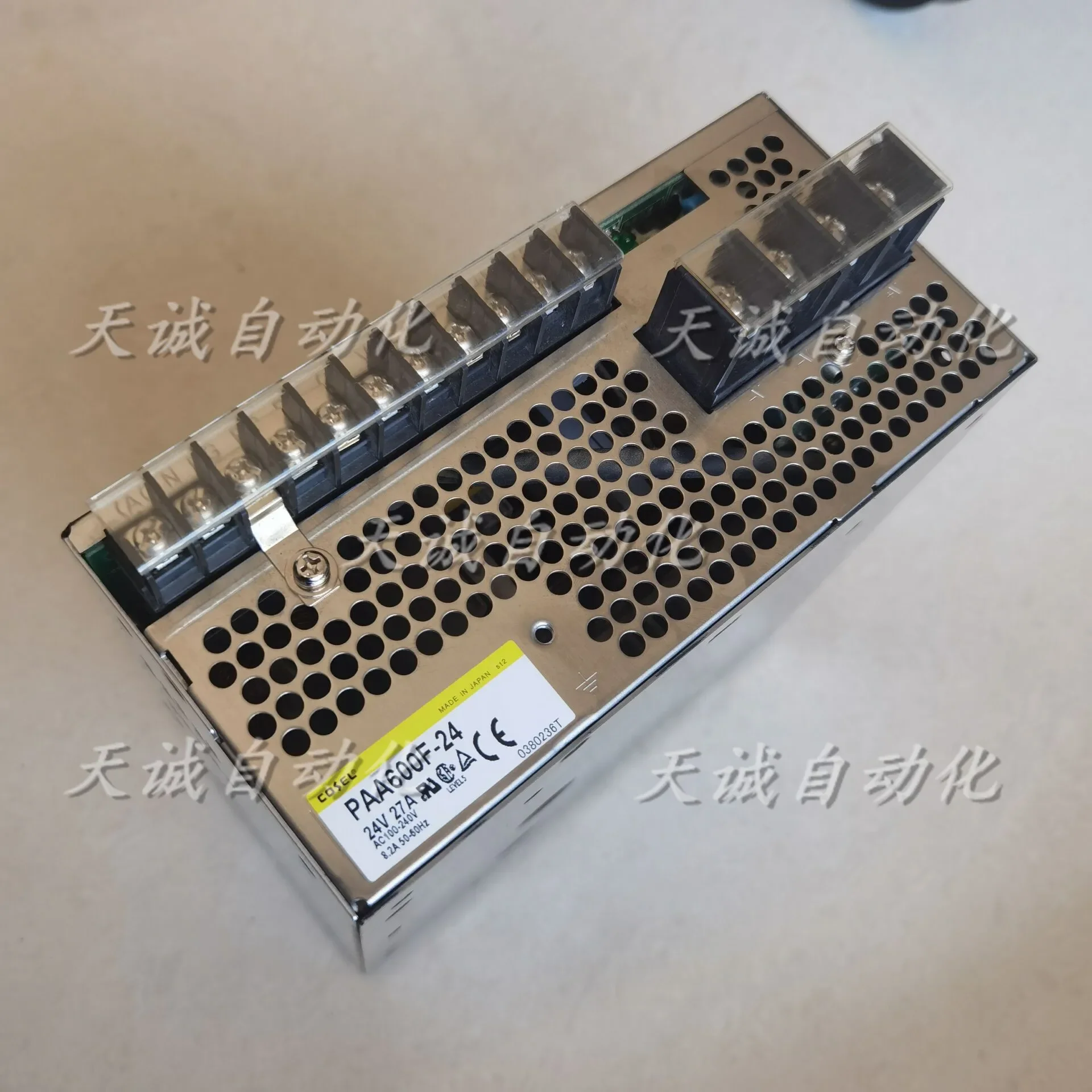 الأصلي اليابانية كورسو تحويل التيار الكهربائي PAA300F-24DC24V Cosel P300E-24P300-24