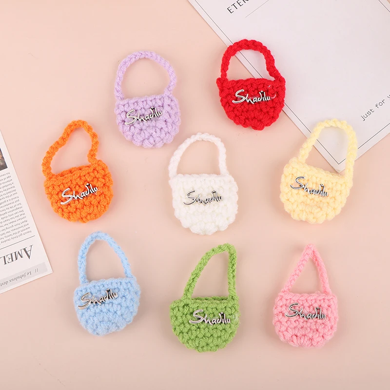 1:12 Dollhouse Miniature Woven Shoulder Bag Cute Knitting Wool Bag Crossbody Bag Model Fashion Dolls Dress Up Toys Accessories